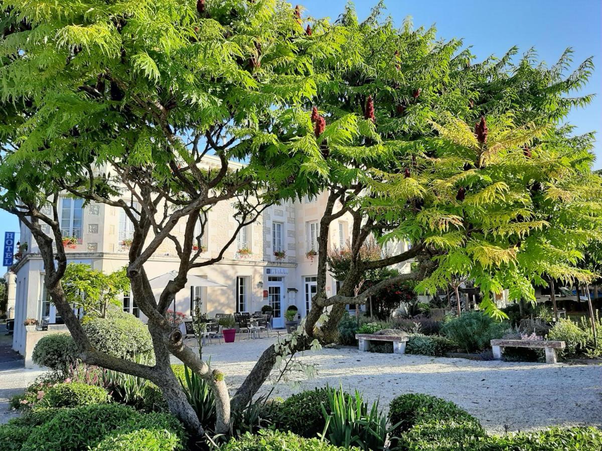 Logis Hotel Le Richelieu - Royan Atlantique Saujon Exterior photo