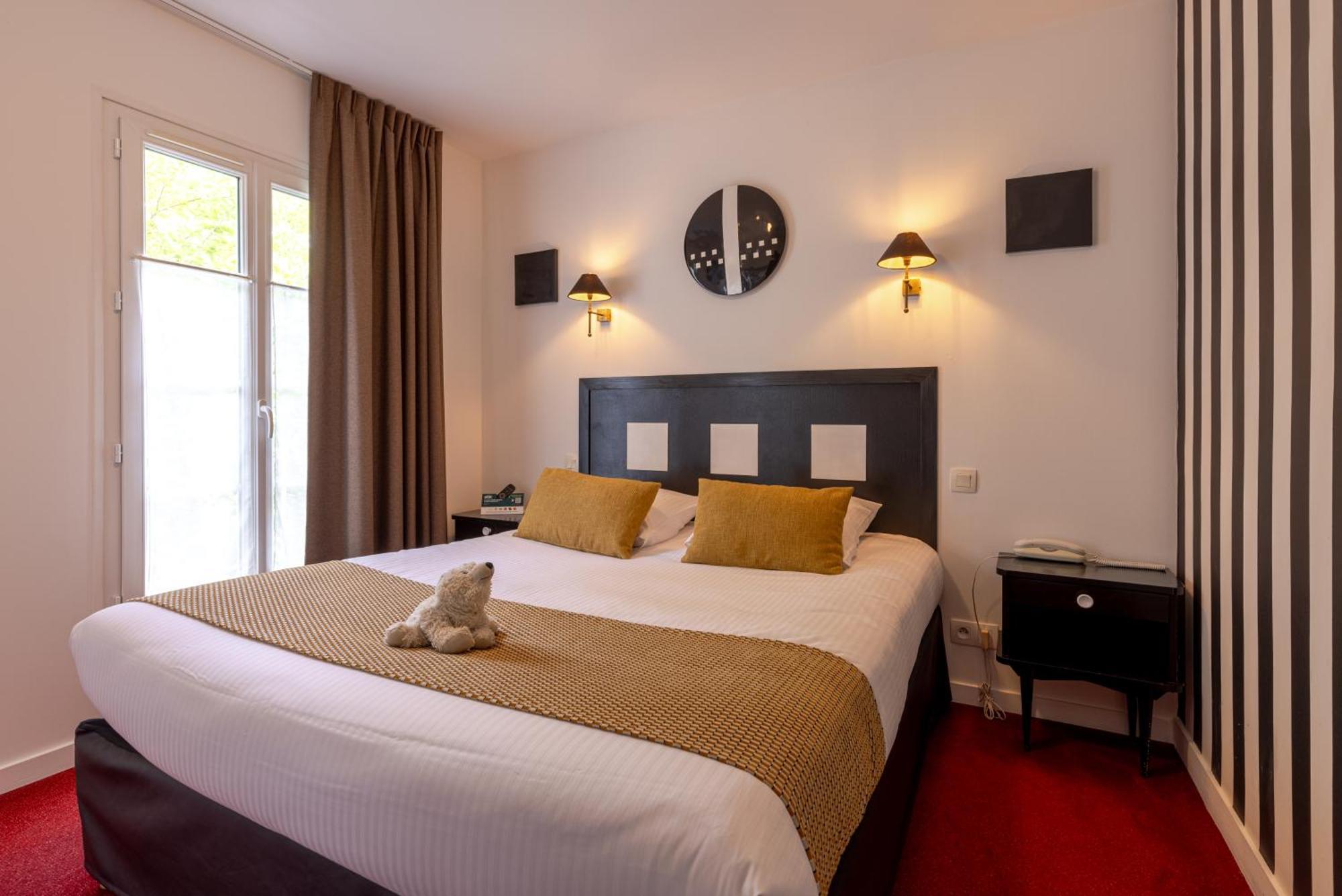 Logis Hotel Le Richelieu - Royan Atlantique Saujon Exterior photo
